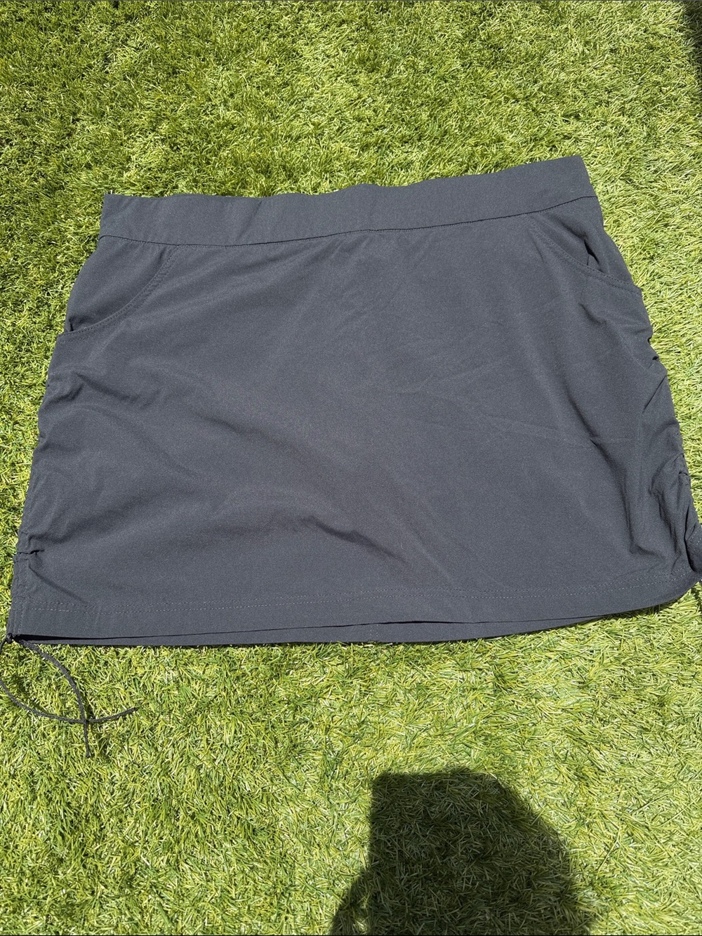 Columbia Black Active Skort with Embroidered Logo size XXL